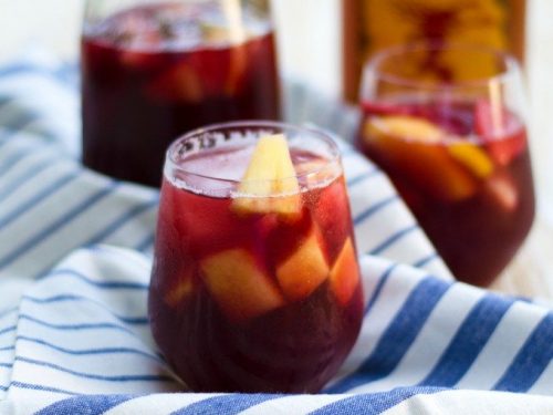 https://www.gogogogourmet.com/wp-content/uploads/2015/05/Fireball-Sangria-Sq1-1-500x375.jpg