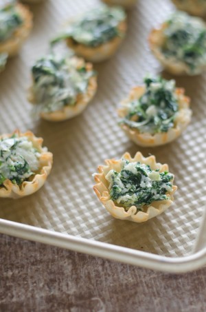 Spinach Artichoke Dip Appetizer Phyllo Cups - Holiday Appetizer Ideas