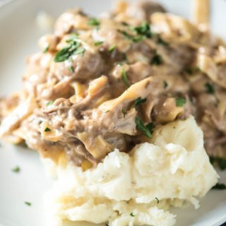 Slow Cooker Amish Beef and Noodles Go Go Go Gourmet